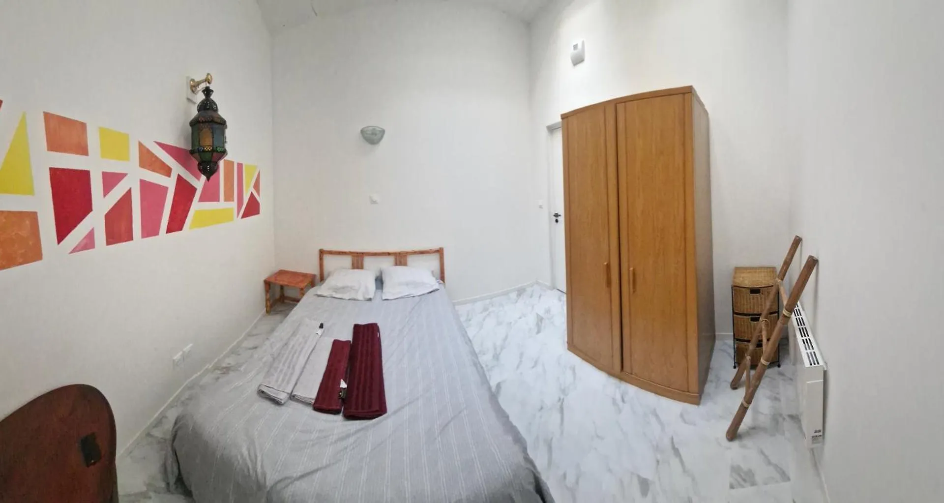 Bed And Breakfast Chez L'Habitant Marseille 0*,  France