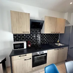 T2 Pour 3 Personnes Appartement
