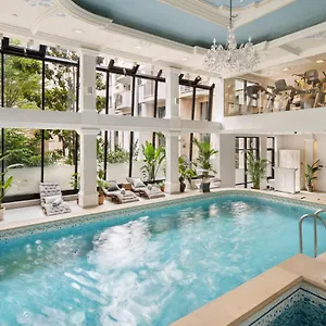 Queen's Court Hotel&residence 5*, Budapest Hongrie