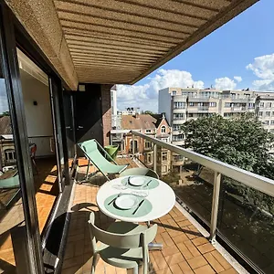 https://modern-appartement-met-groot-terras-en-zicht-op-park.bruges-hotels.info