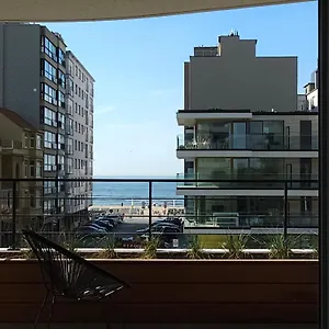 https://appartement-met-zeezicht-the-waves-sand-odette-aan-zee.bruges-hotels.info