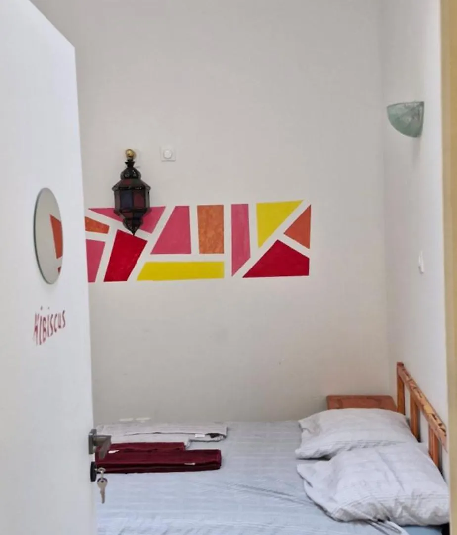 מרסיי Bed And Breakfast Chez L'Habitant
